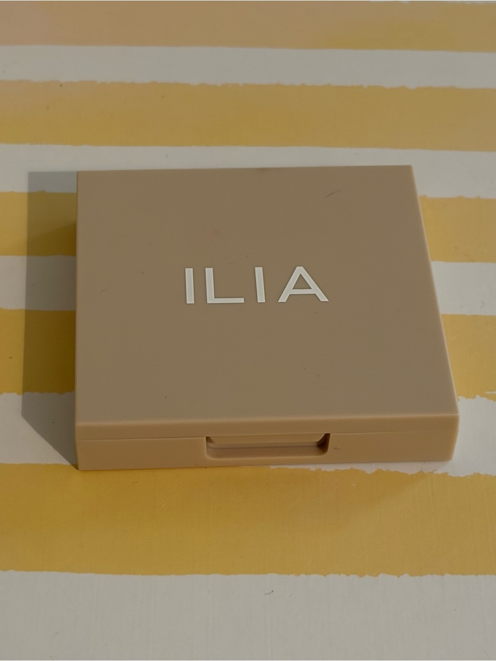 ILIA DayLite Highlighting Powder in the color “STARSTRUCK”